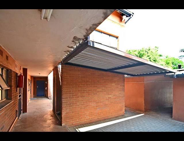 1 BEDROOM APARTMENT FOR SALE IN WINDSOR